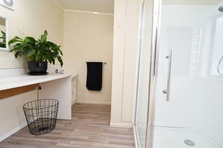 Photo of property in 4 Wakelin Street, Carterton, 5713