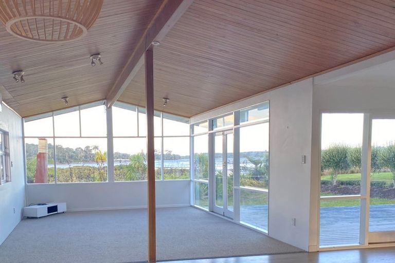 Photo of property in 70 Molesworth Drive, Mangawhai, 0505