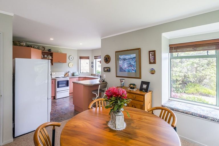 Photo of property in 15 Beachwater Grove, Paraparaumu Beach, Paraparaumu, 5032