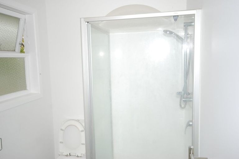 Photo of property in 9 Aronui Terrace, Kelston, Auckland, 0602