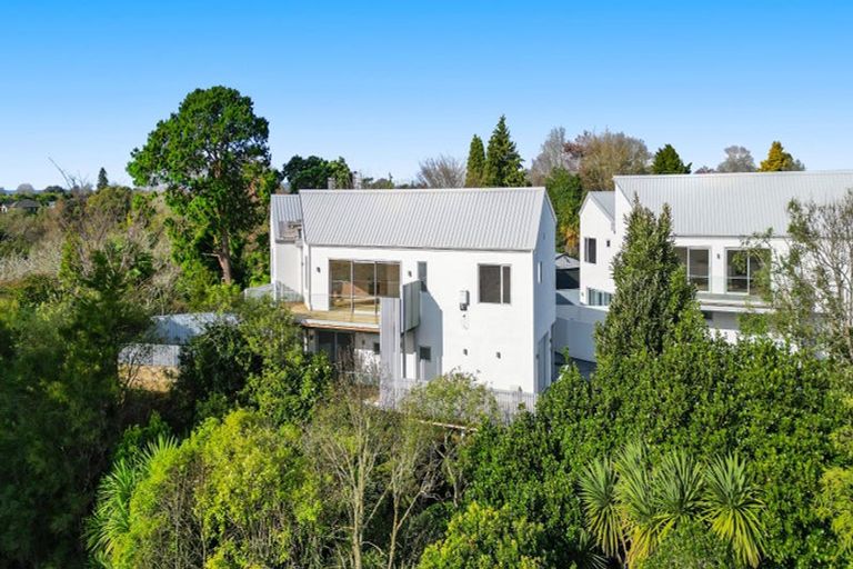 Photo of property in 4/24 Pickering Crescent, Chedworth, Hamilton, 3210