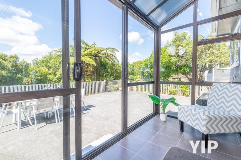 Photo of property in 51 Poto Road, Normandale, Lower Hutt, 5010