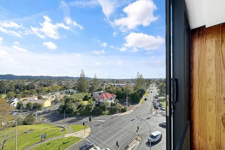 Photo of property in 501/1 Buscomb Avenue, Henderson, Auckland, 0610