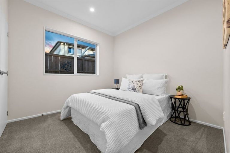 Photo of property in 17 Hughs Way, Flat Bush, Auckland, 2019