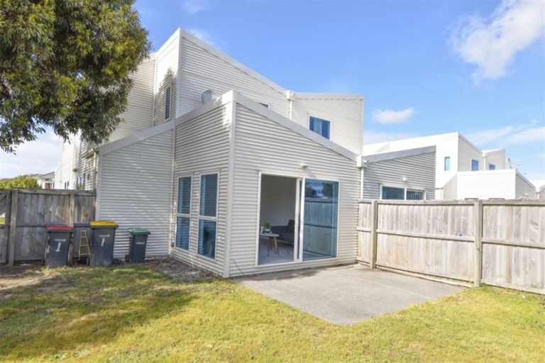 Photo of property in 10 Mafeking Street, New Brighton, Christchurch, 8061