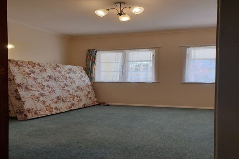 Photo of property in 2/23 Mabey Road, Avalon, Lower Hutt, 5011
