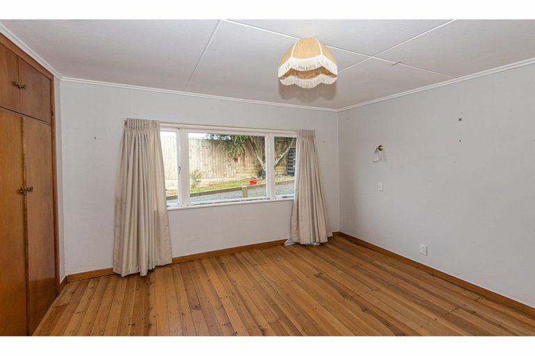 Photo of property in 137 King Street, Hikurangi, 0114