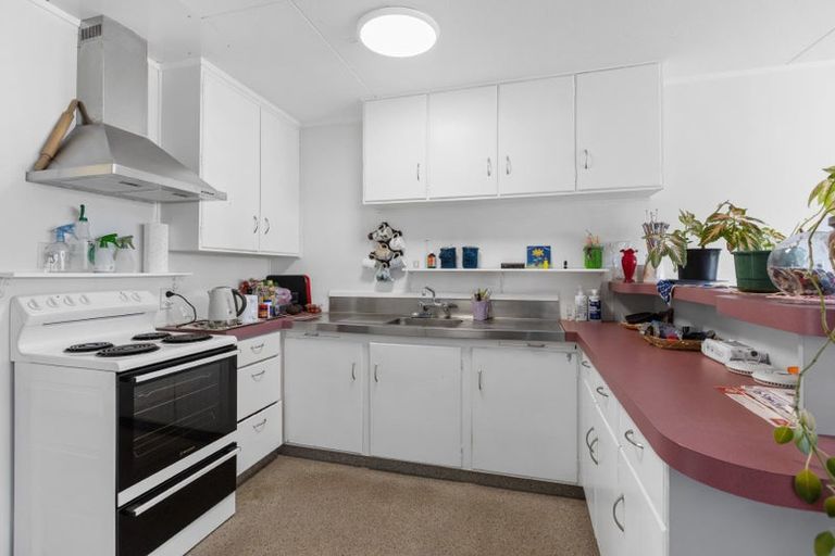 Photo of property in 5/75 Carrington Street, Lower Vogeltown, New Plymouth, 4310