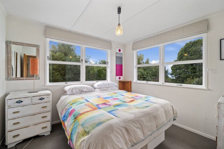 Photo of property in 11 Alberta Street, Acacia Bay, Taupo, 3330