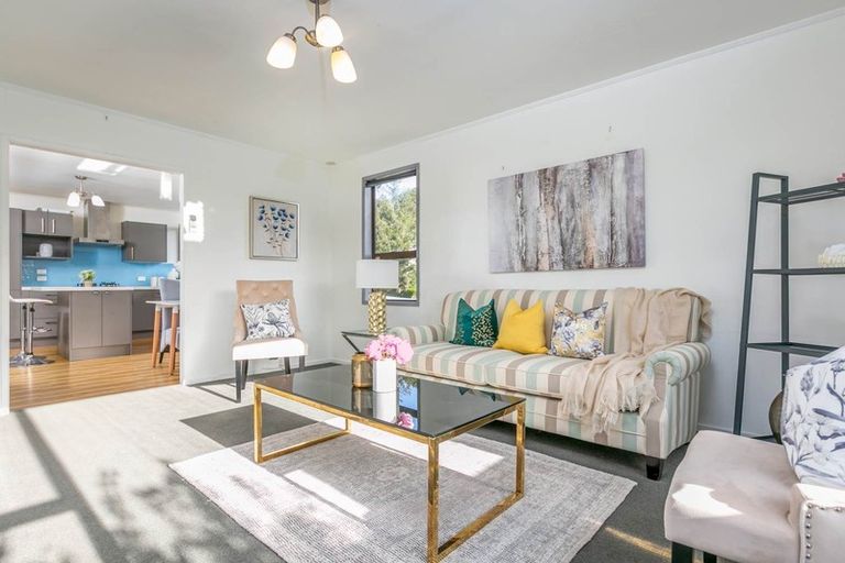 Photo of property in 69 Powrie Street, Glenfield, Auckland, 0629