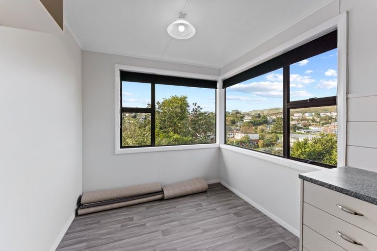 Photo of property in 5 King Crescent, Ranui, Porirua, 5024