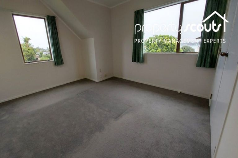 Photo of property in 2/14 Bramley Drive, Farm Cove, Auckland, 2012