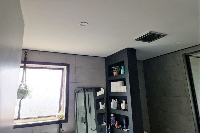 Photo of property in 11 Tabitha Crescent, Henderson, Auckland, 0612