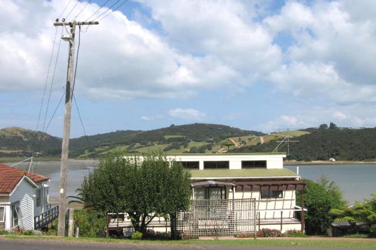Photo of property in 25 Ostend Road, Ostend, Waiheke Island, 1081