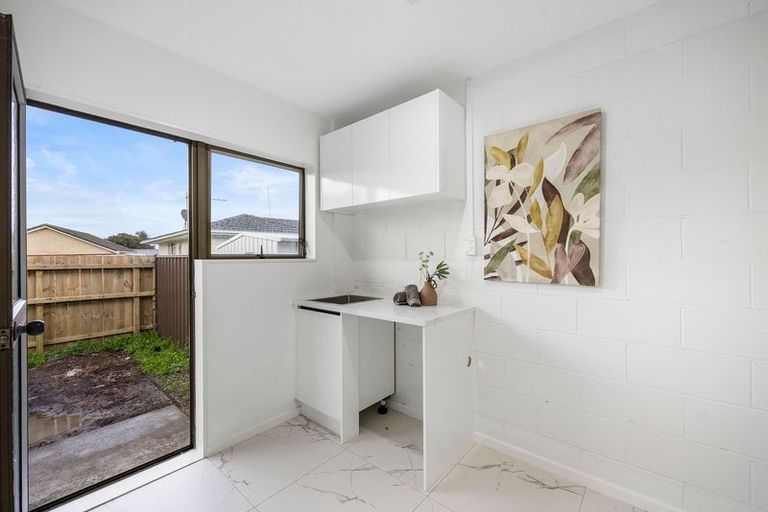 Photo of property in 2/60 Cherry Road, Bucklands Beach, Auckland, 2014