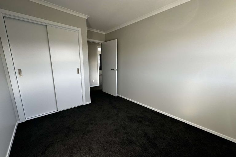 Photo of property in 8/64 Glen Road, Stokes Valley, Lower Hutt, 5019