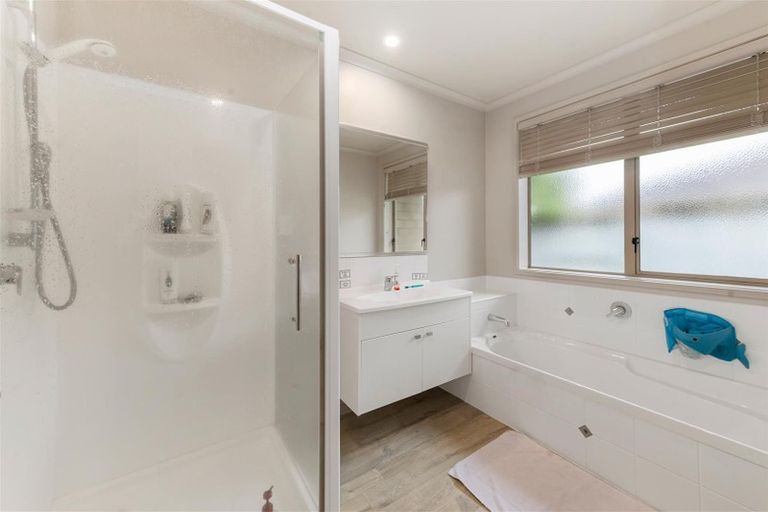 Photo of property in 28 Kinder Place, Ngongotaha, Rotorua, 3010