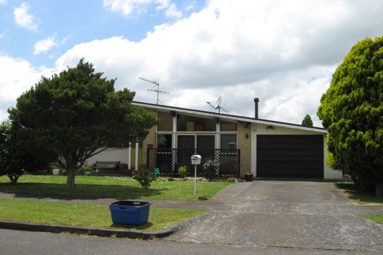 Photo of property in 12 Garden Terrace, Pukekohe, 2120