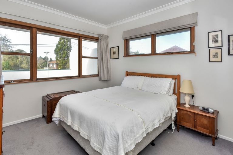 Photo of property in 18 Gills Avenue, Papakura, 2110