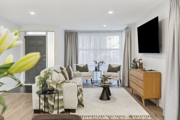Photo of property in 12 Phar Lap Crescent, Takanini, 2112
