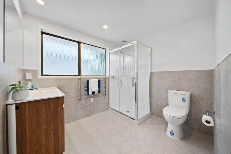 Photo of property in 121 Settlement Road, Papakura, 2110