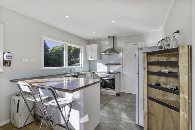 Photo of property in 34 Marriott Road, Pakuranga, Auckland, 2010