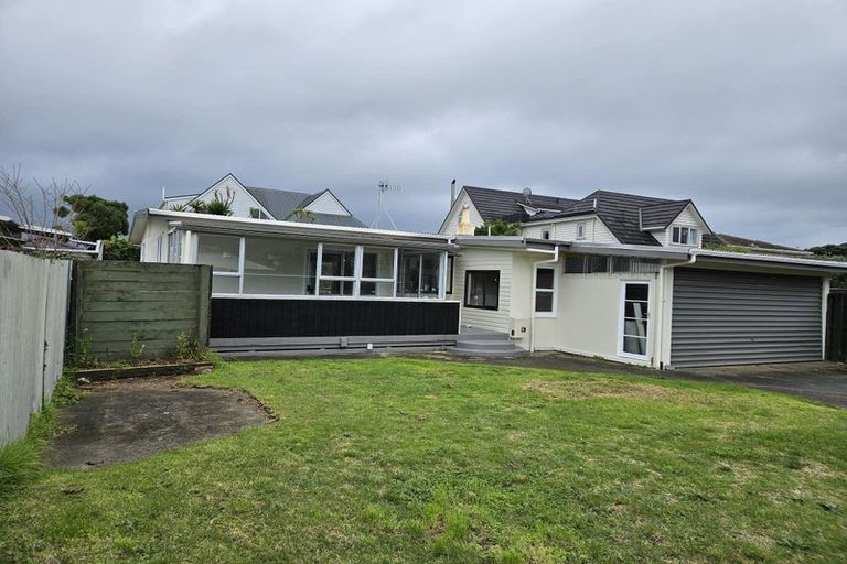 Photo of property in 155 Manly Street, Paraparaumu Beach, Paraparaumu, 5032
