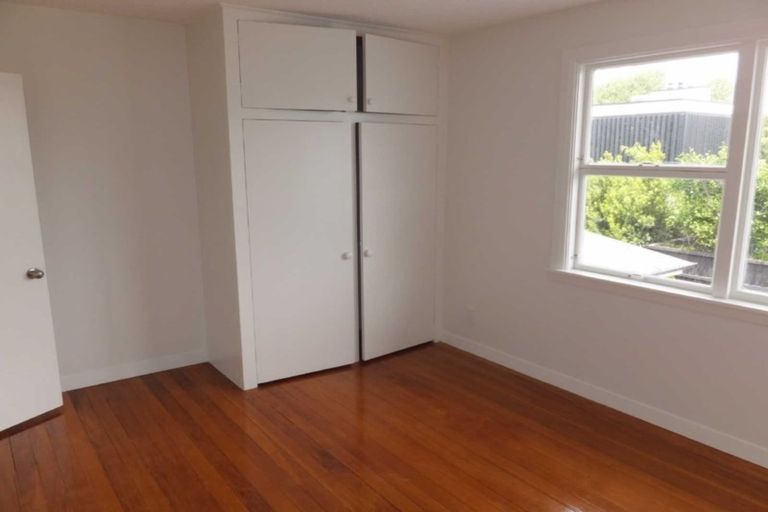 Photo of property in 2/58 Office Road, Merivale, Christchurch, 8014