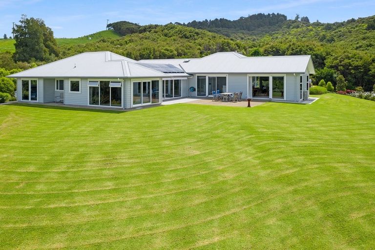 Photo of property in 101 Monowai Road, Wainui, Silverdale, 0994
