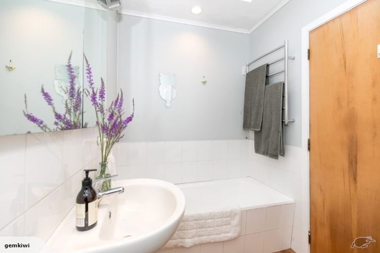 Photo of property in 30 Chesterman Road, Riverlea, Hamilton, 3216