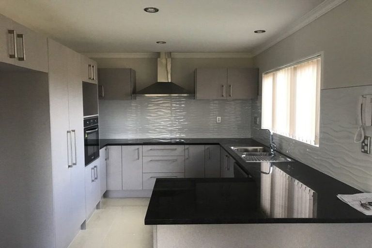 Photo of property in 15b Halswell Street, Mangere East, Auckland, 2024