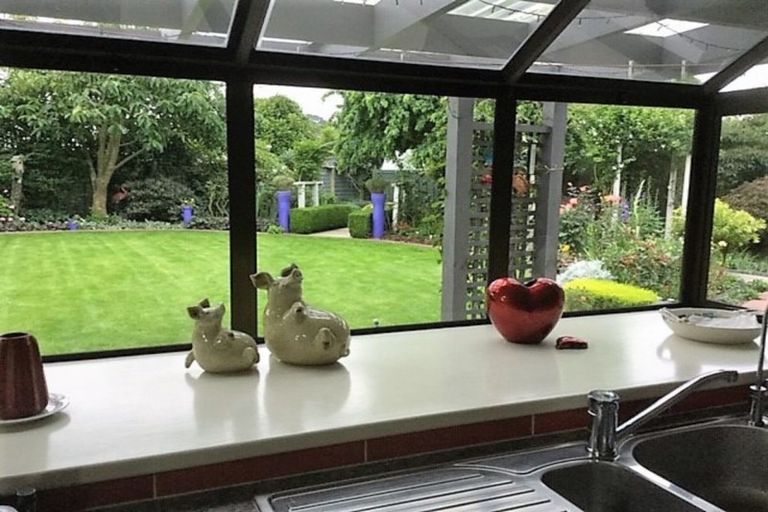 Photo of property in 12 Walbrook Crescent, Oamaru North, Oamaru, 9400