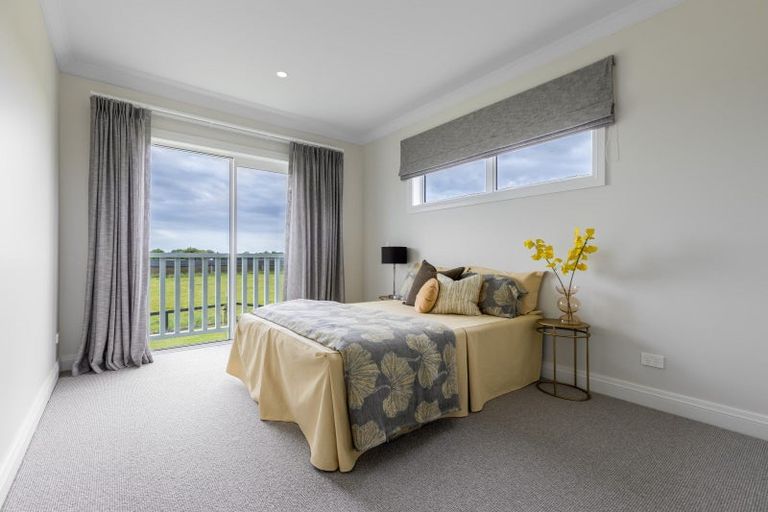 Photo of property in 4 Sunline Drive, Leamington, Cambridge, 3432