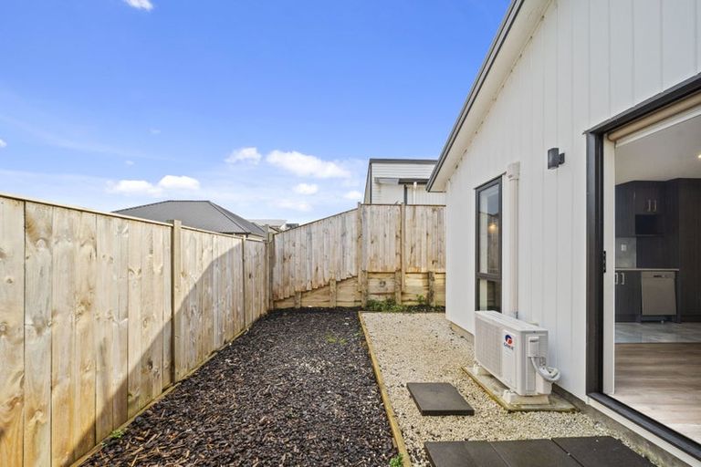 Photo of property in 4b Enchantment Lane, Karaka, Papakura, 2113