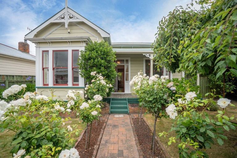 Photo of property in 46 Lombard Street, Palmerston North, 4410