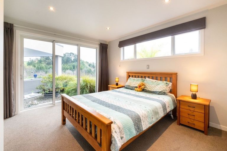 Photo of property in 43 Tauroa Valley Road, Havelock North, 4130