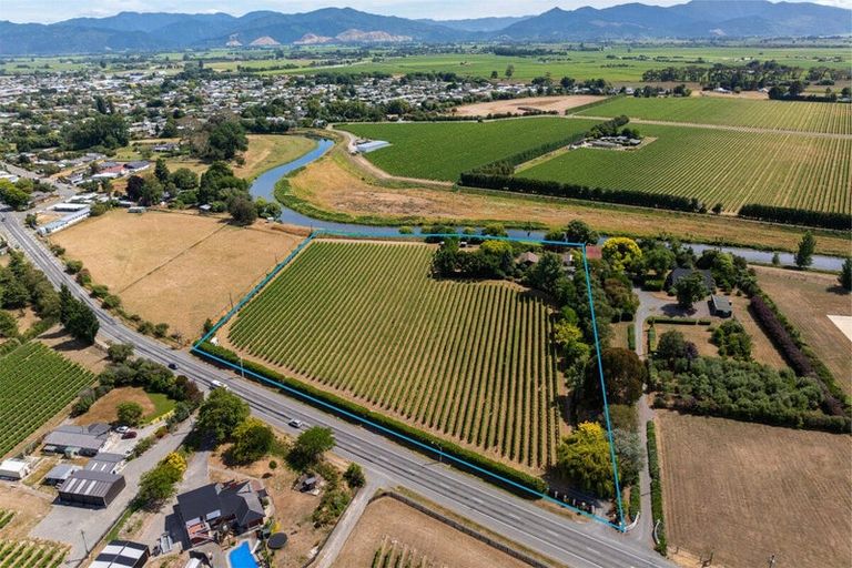 Photo of property in 3009 State Highway 1, Riverlands, Blenheim, 7274