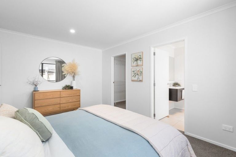 Photo of property in 6 Martingale Drive, Whitby, Porirua, 5024