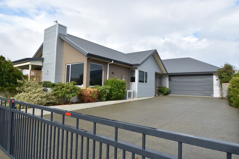 Photo of property in 26 Irishman Drive, Twizel, 7901