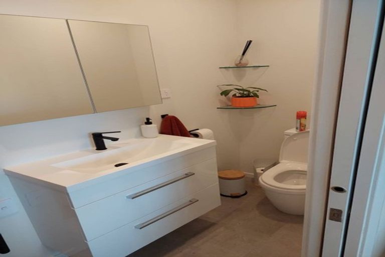 Photo of property in 15 Argyle Grove, Trentham, Upper Hutt, 5018