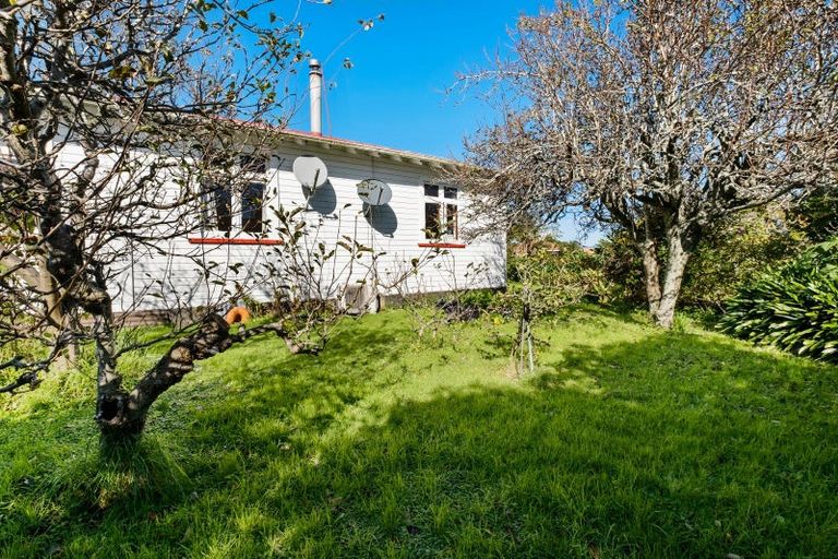 Photo of property in 24 Seymour Street, Waitara, 4320