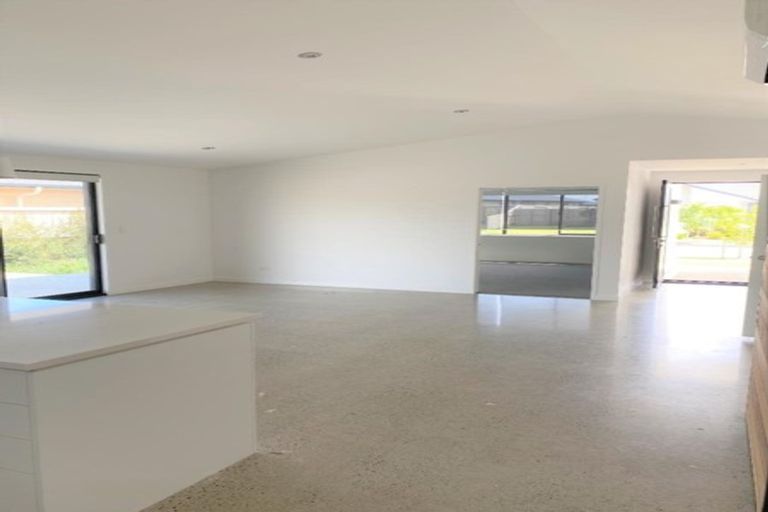 Photo of property in 79 Puhirake Crescent, Pyes Pa, Tauranga, 3112