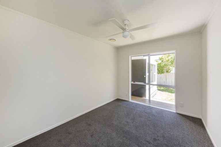 Photo of property in 19 Peppertree Glade, Kelvin Grove, Palmerston North, 4414