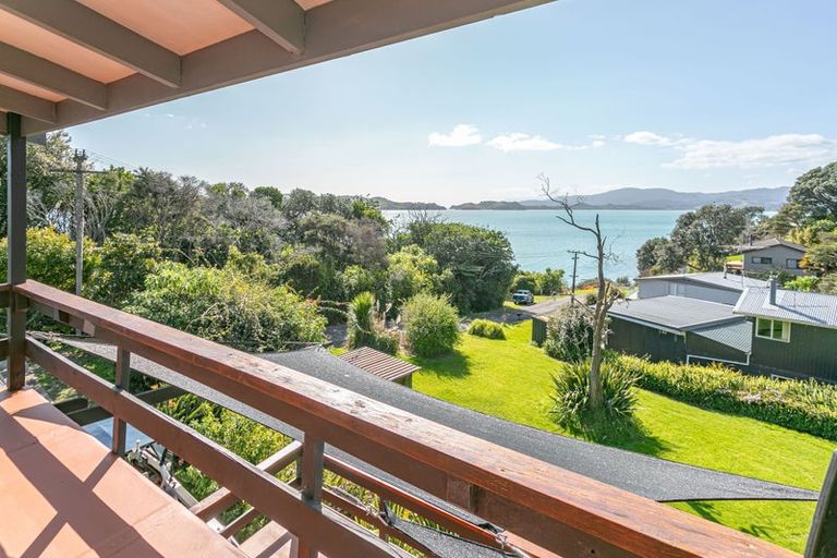 Photo of property in 19 Puriri Road, Te Kouma, Coromandel, 3581