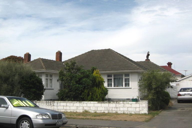 Photo of property in 92 Mcfaddens Road, St Albans, Christchurch, 8052
