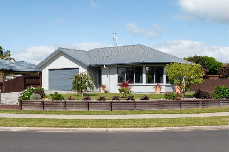 Photo of property in 26 Diomede Glade, Flagstaff, Hamilton, 3210