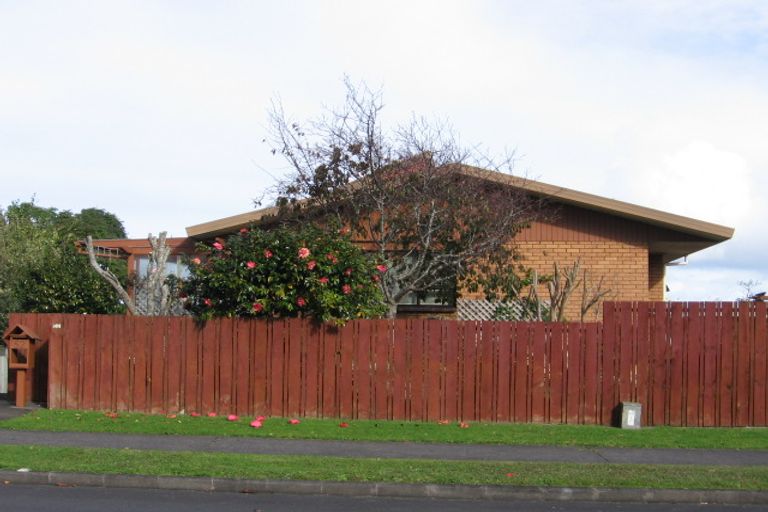 Photo of property in 52 Calluna Crescent, Totara Heights, Auckland, 2105