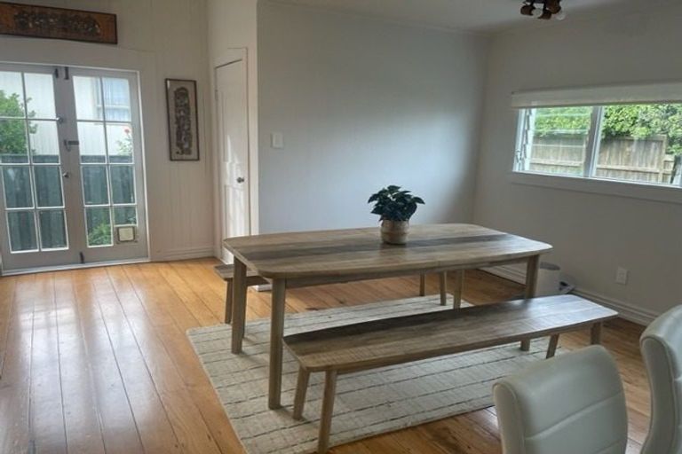 Photo of property in 3/15 Seaview Terrace, Mount Albert, Auckland, 1025