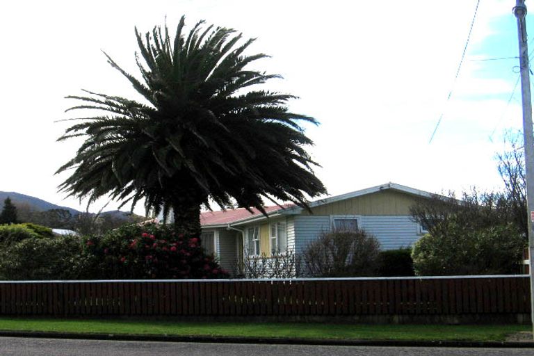 Photo of property in 67 Bell Street, Featherston, 5710