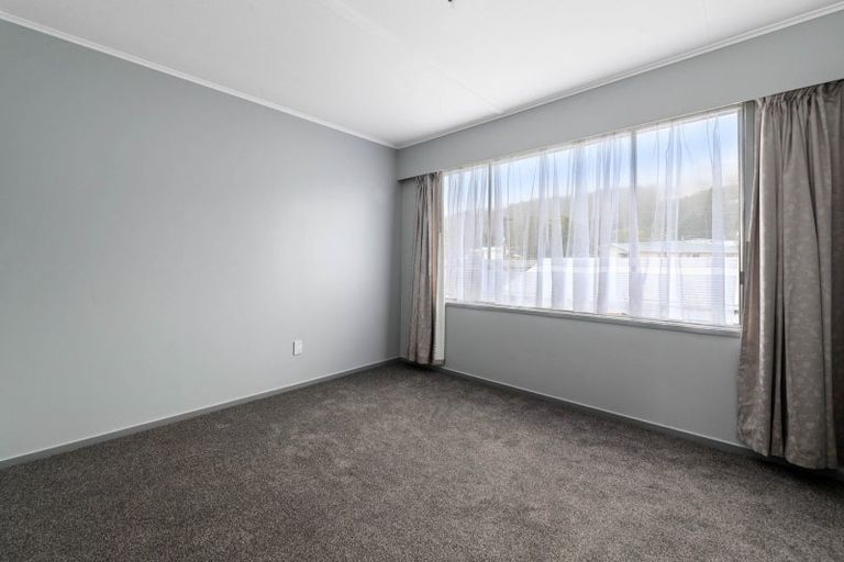 Photo of property in 16 Bay Grove, Pukehangi, Rotorua, 3015
